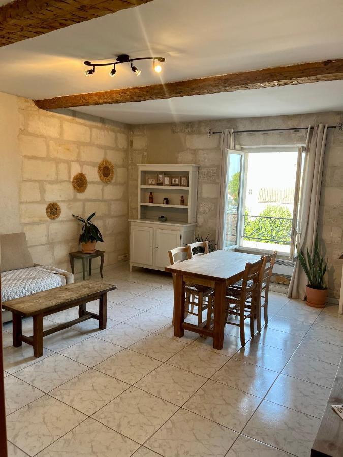 Appartement Belle-Vue Beaucaire  Bagian luar foto