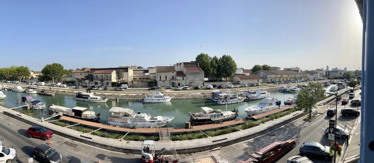 Appartement Belle-Vue Beaucaire  Bagian luar foto