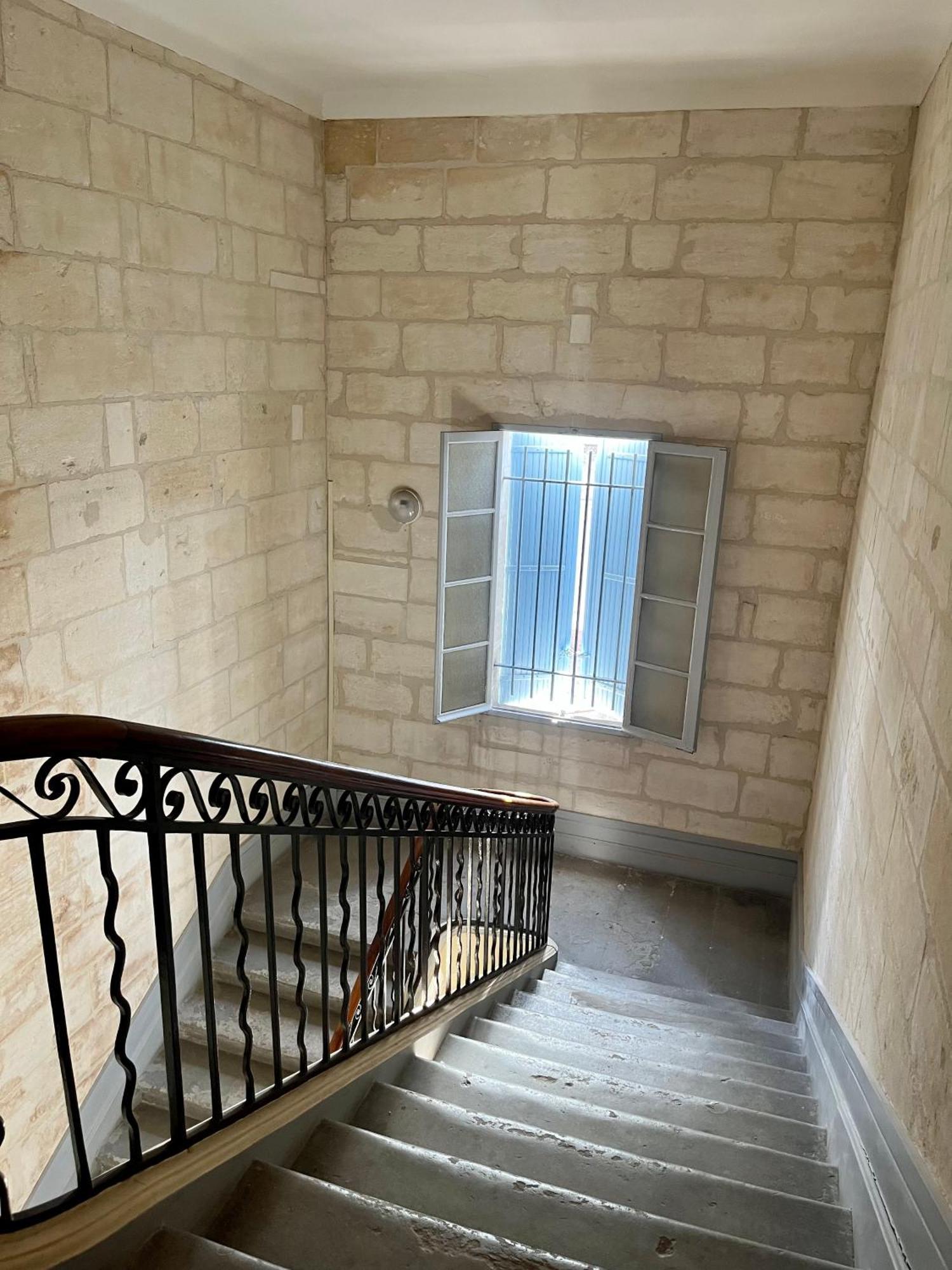 Appartement Belle-Vue Beaucaire  Bagian luar foto